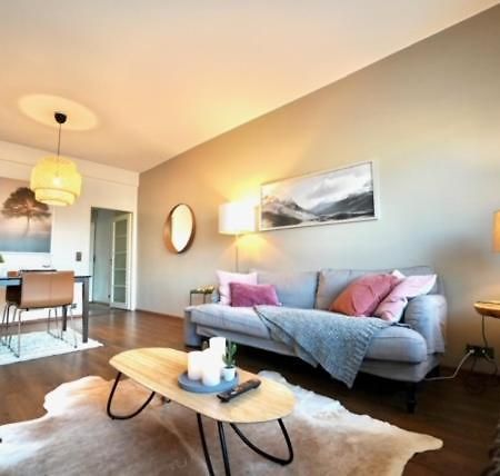 Cozy And Bright 2-Bedroom Apartment Washer And Dryer, King Size Bed روفانييمي المظهر الخارجي الصورة