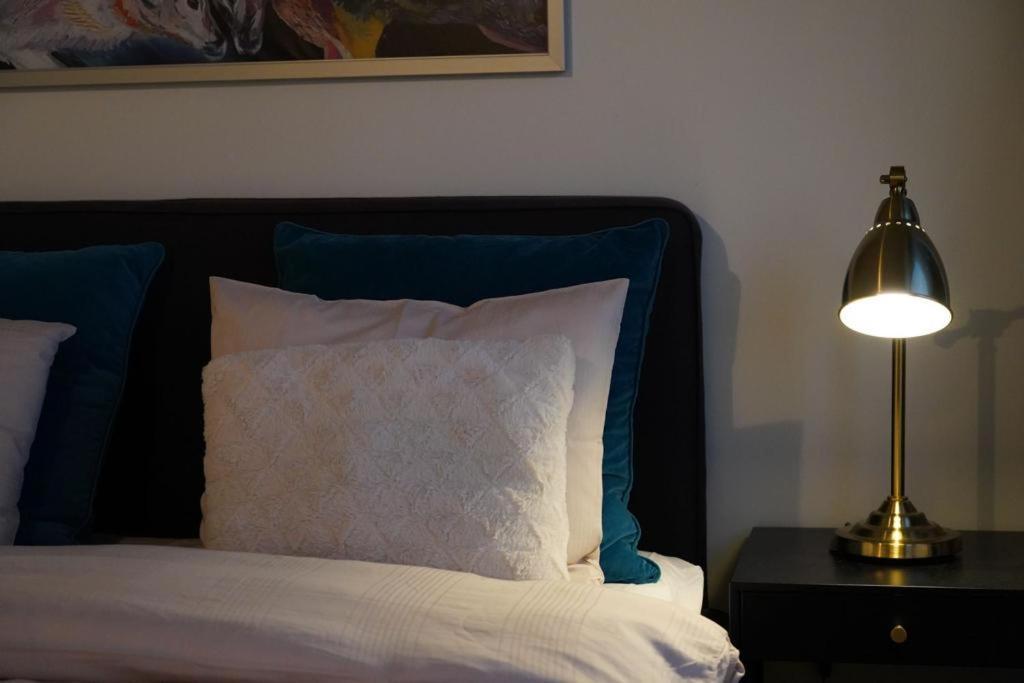 Cozy And Bright 2-Bedroom Apartment Washer And Dryer, King Size Bed روفانييمي المظهر الخارجي الصورة