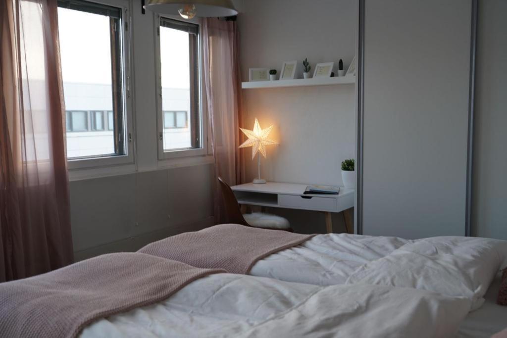 Cozy And Bright 2-Bedroom Apartment Washer And Dryer, King Size Bed روفانييمي المظهر الخارجي الصورة